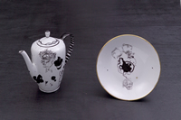 nera - piatto e caffettiera